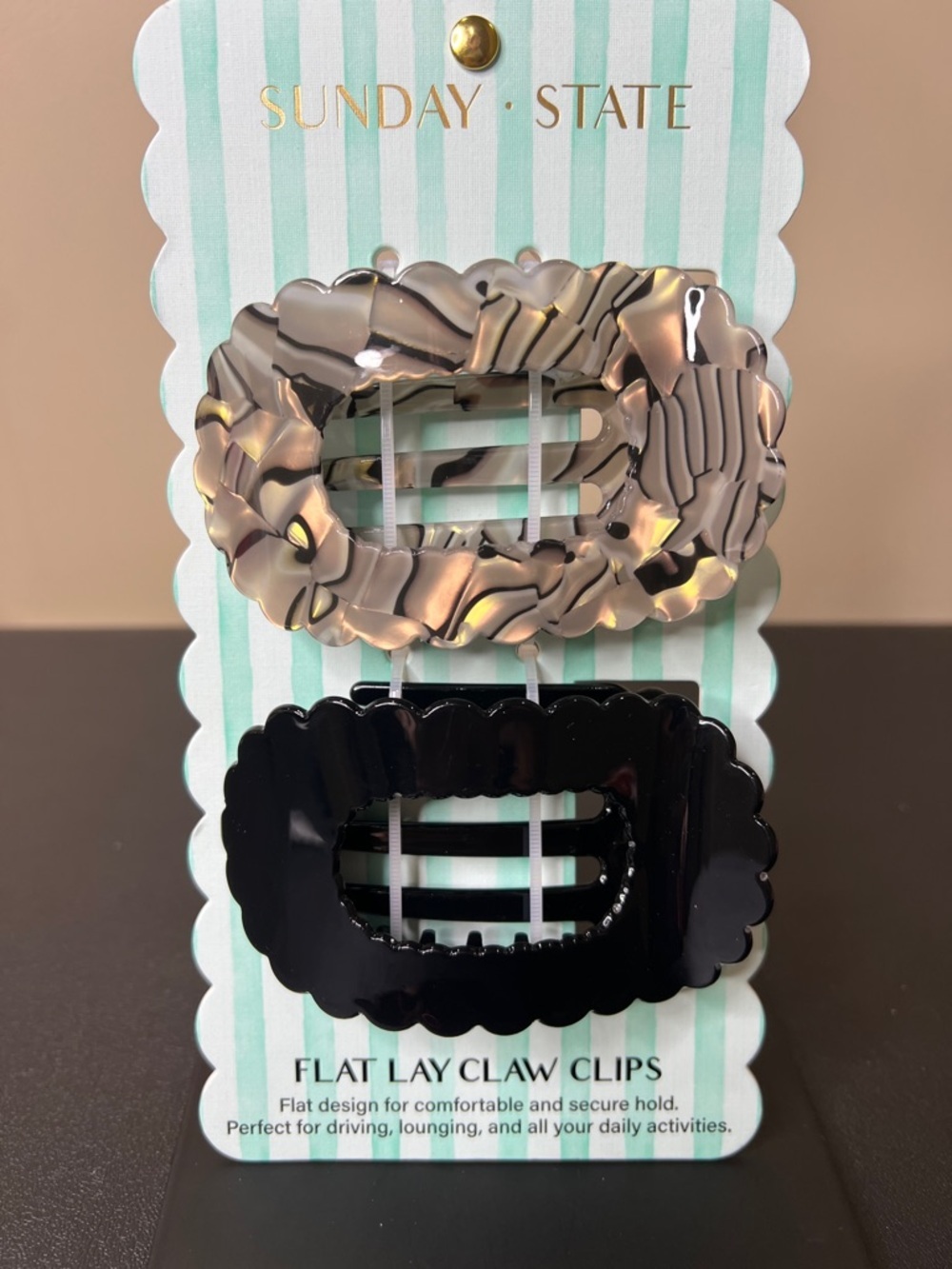 Sunday State | Large Iridescent Gray & Black  Flat Lay Claw Clips 🐚